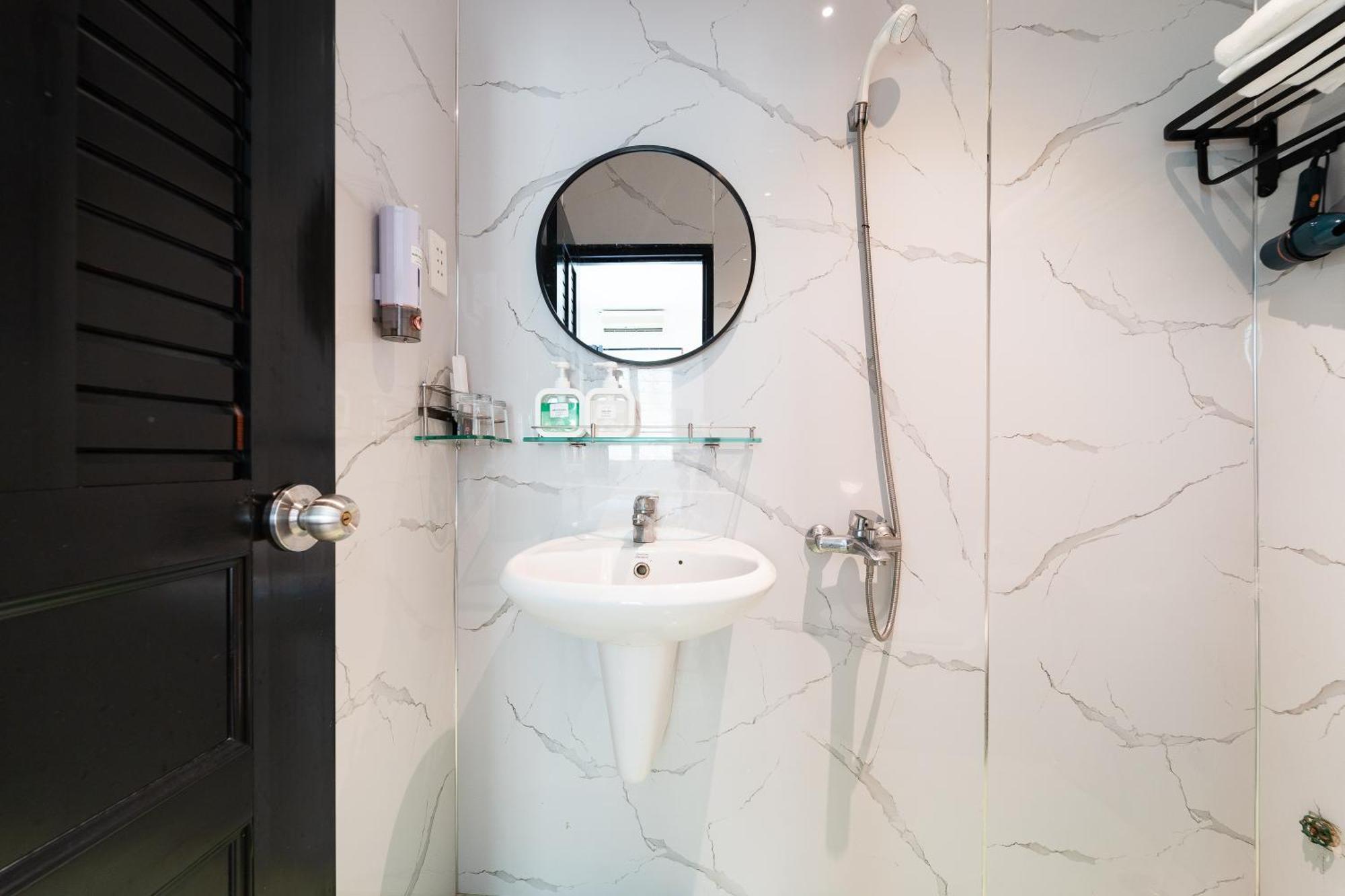 Hotel Nicecy - 7 Yersin Street 2*